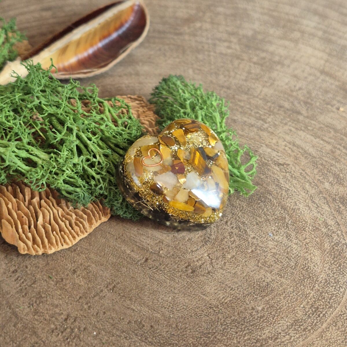 orgonite hartje bruin geel goud